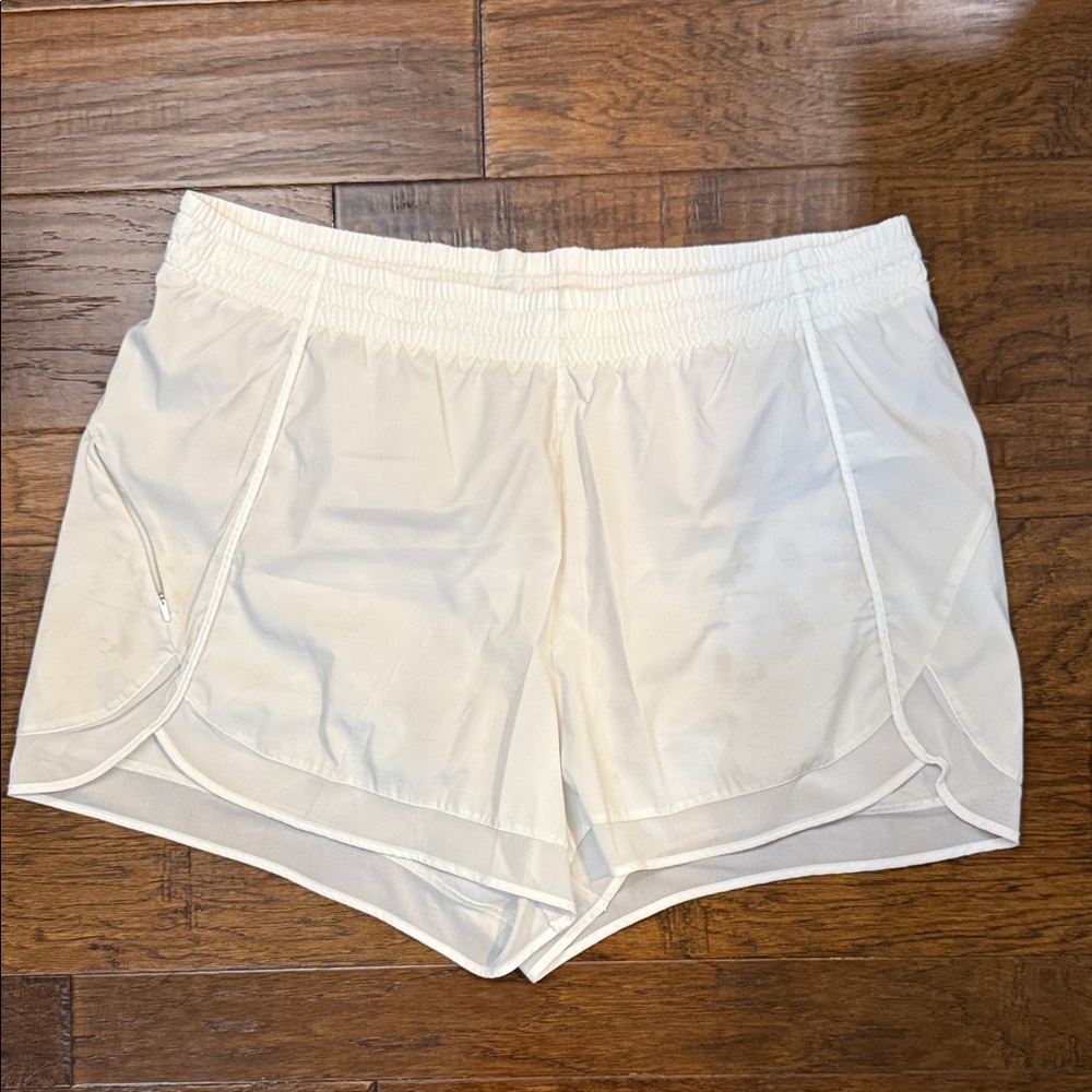 Athleta Mesh Racer Run Short 4”